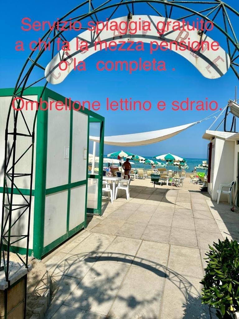 Hotel Costa Verde Pineto Buitenkant foto
