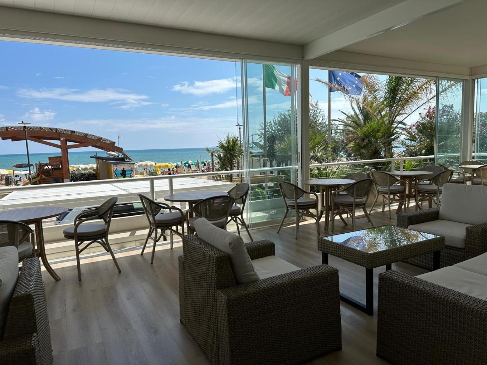 Hotel Costa Verde Pineto Buitenkant foto