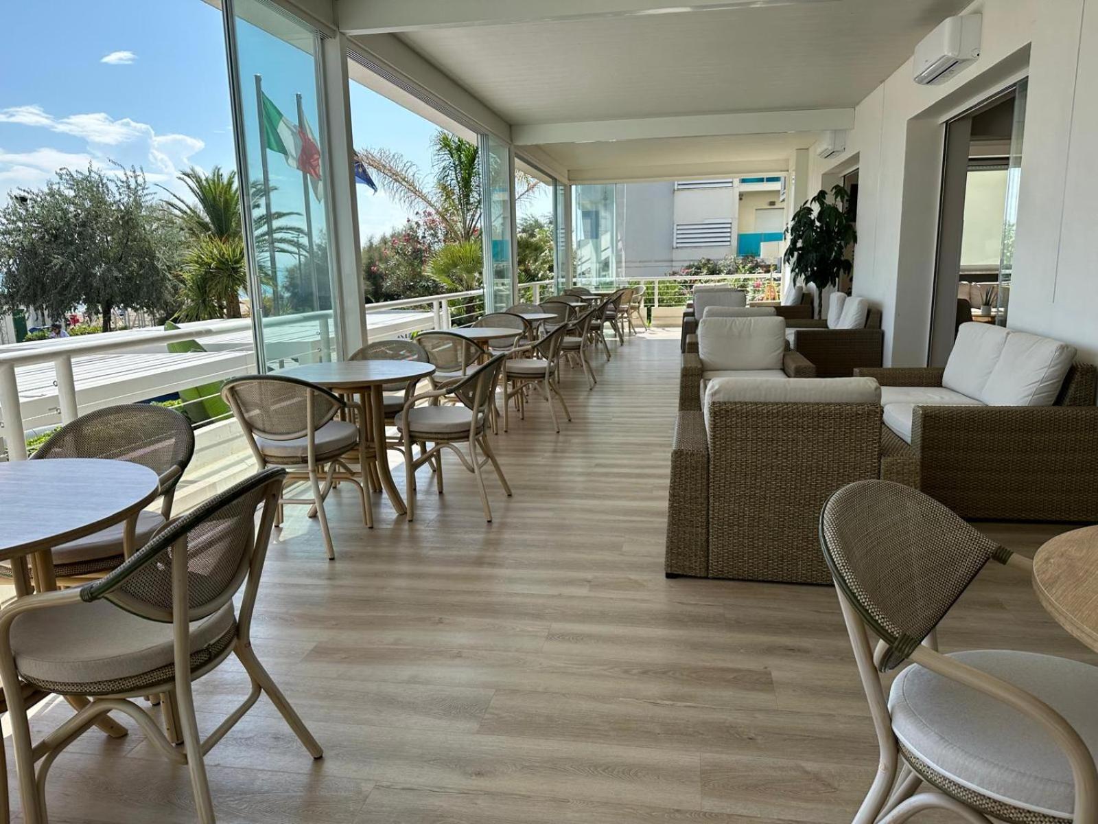 Hotel Costa Verde Pineto Buitenkant foto
